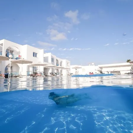 Kaos Aparthotel Ayia Napa