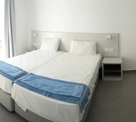 Aparthotel Kaos 3*