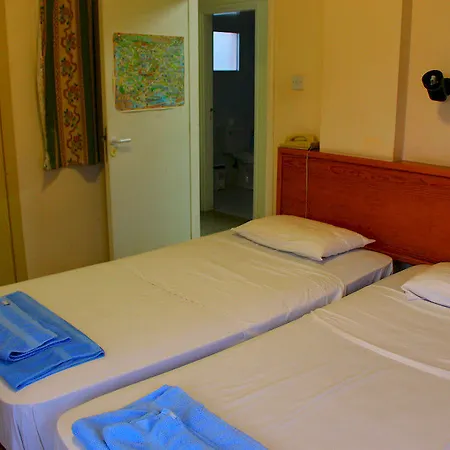 Kaos Aparthotel Agia Napa