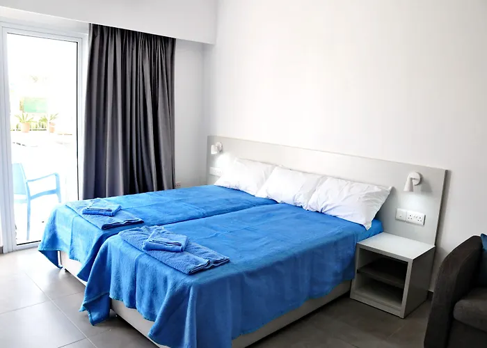 Kaos Lägenhetshotell 3*