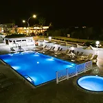 Aparthotel Kaos 3*