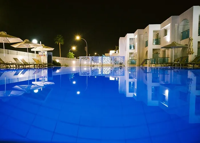 Kaos Aparthotel Ayia Napa